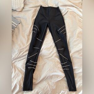 ALO Yoga Airlift Black Reflective Leggings